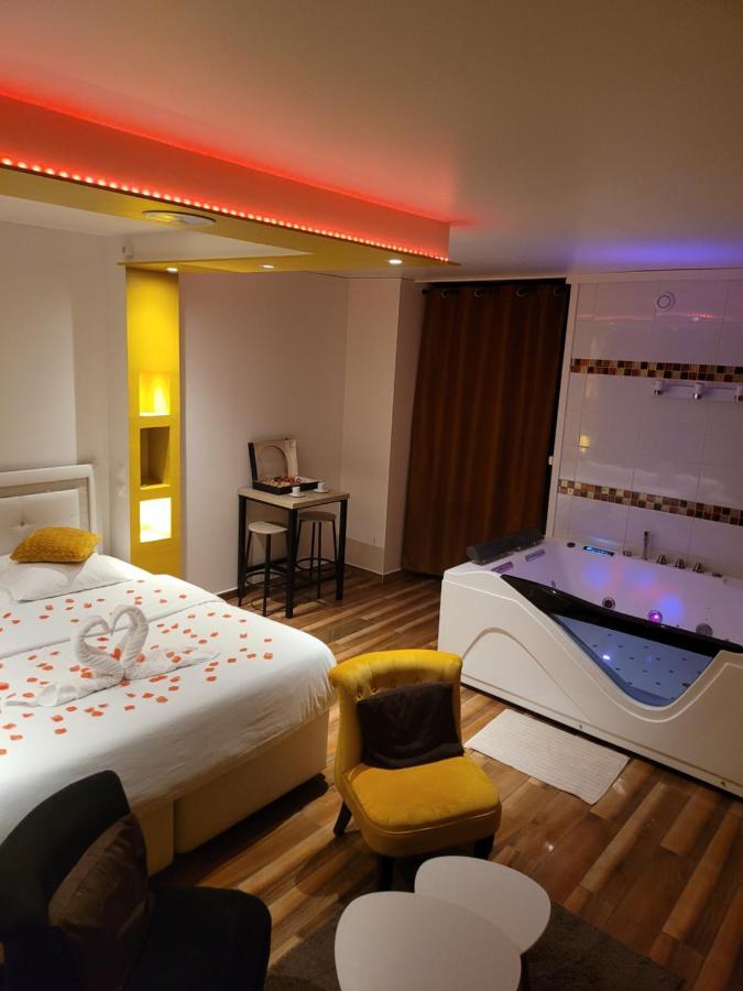 Spa Celyna Appartement Avec Jacuzzi Privatif Λυών Εξωτερικό φωτογραφία