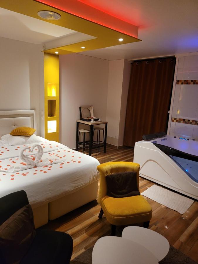 Spa Celyna Appartement Avec Jacuzzi Privatif Λυών Εξωτερικό φωτογραφία