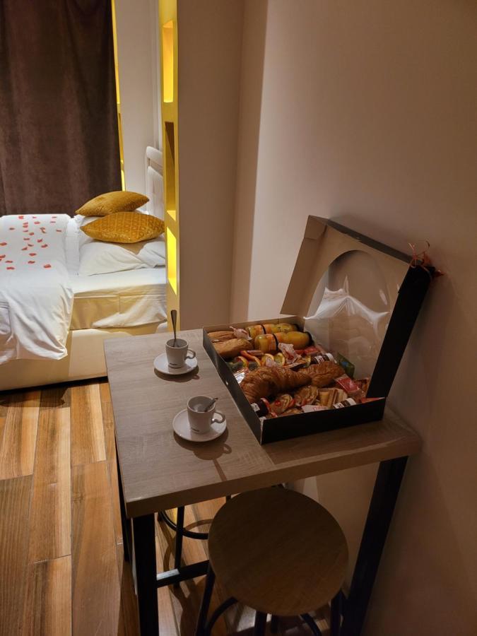 Spa Celyna Appartement Avec Jacuzzi Privatif Λυών Εξωτερικό φωτογραφία